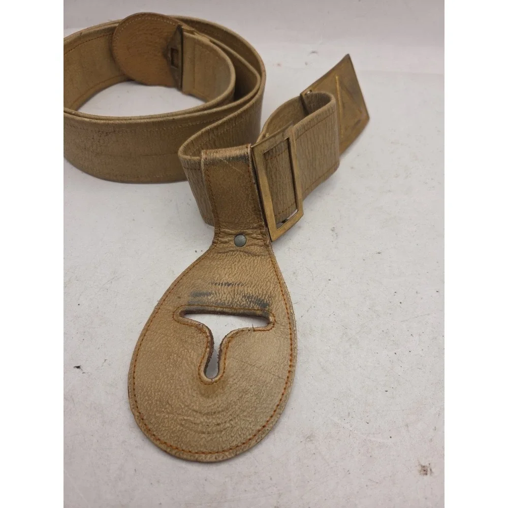 The M.C. Lilley CO Templar Masonic Pyramid Belt Buckle Sword Hanger Yellow/Tan